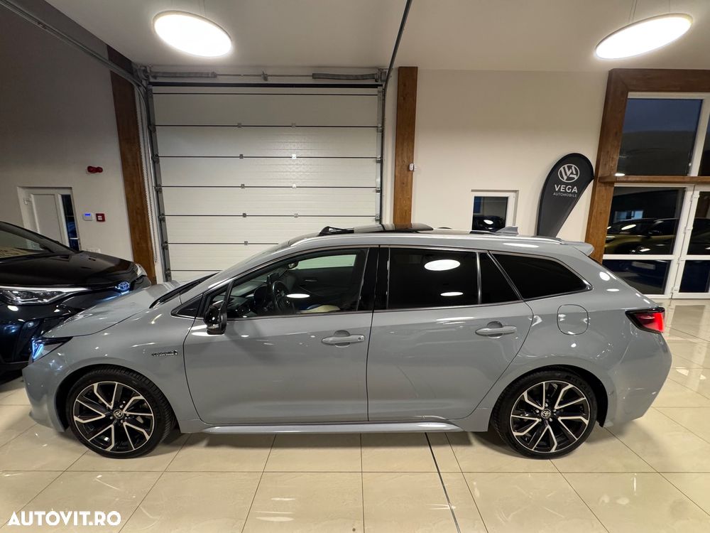 Toyota Corolla 2.0 HSD Exclusive Plus GR Sport Bi-Tone - 7