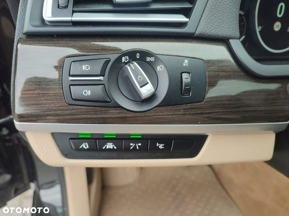 BMW Seria 7 - 16