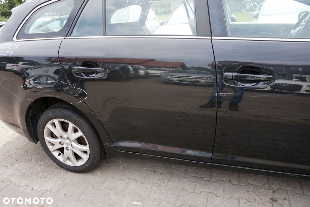 DRZWI TYLNE PRAWE AVENSIS III T27 PH1 KOMBI 209  CZARNY TOYOTA 2009-2011 - 2