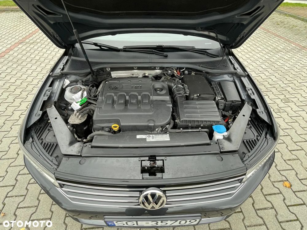 Volkswagen Passat 2.0 TDI DSG (BlueMotion Technology) Comfortline - 14