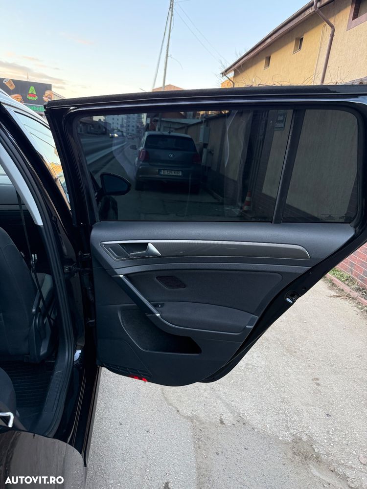 Volkswagen Golf Variant 2.0 TDI SCR DSG IQ.DRIVE - 14