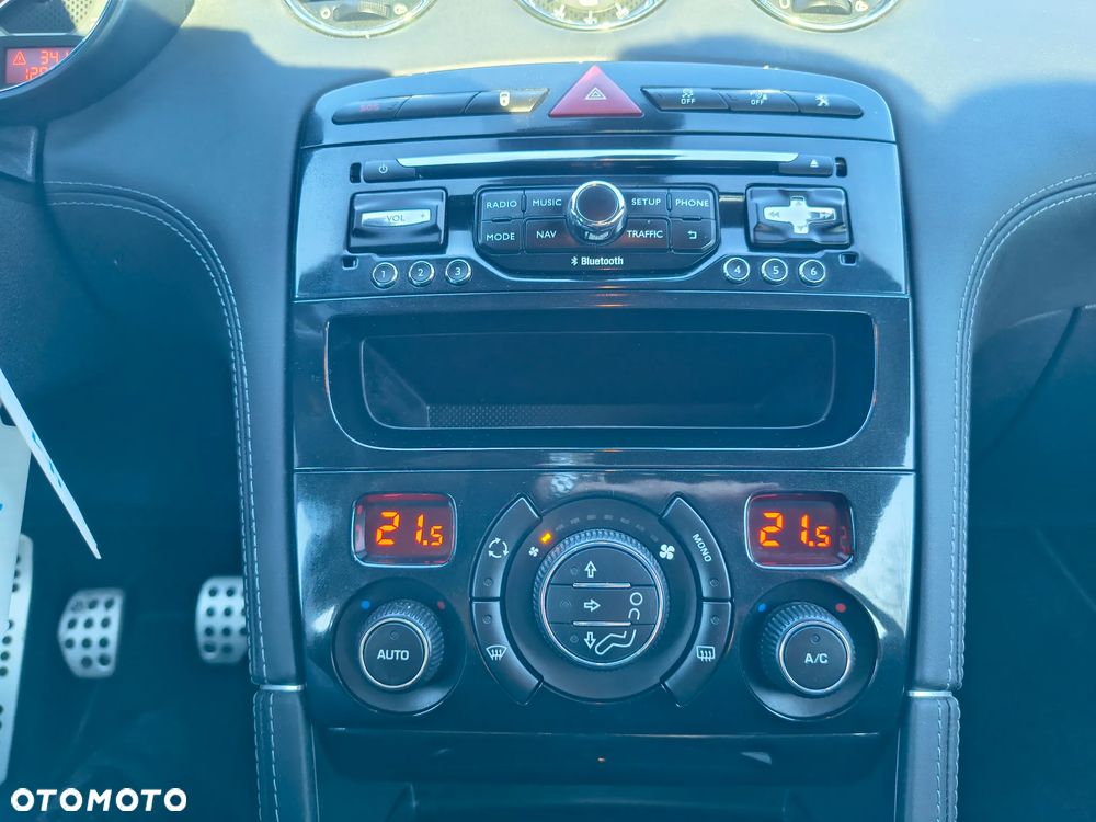 Peugeot RCZ 2.0 HDi FAP 160 GT-Line - 31