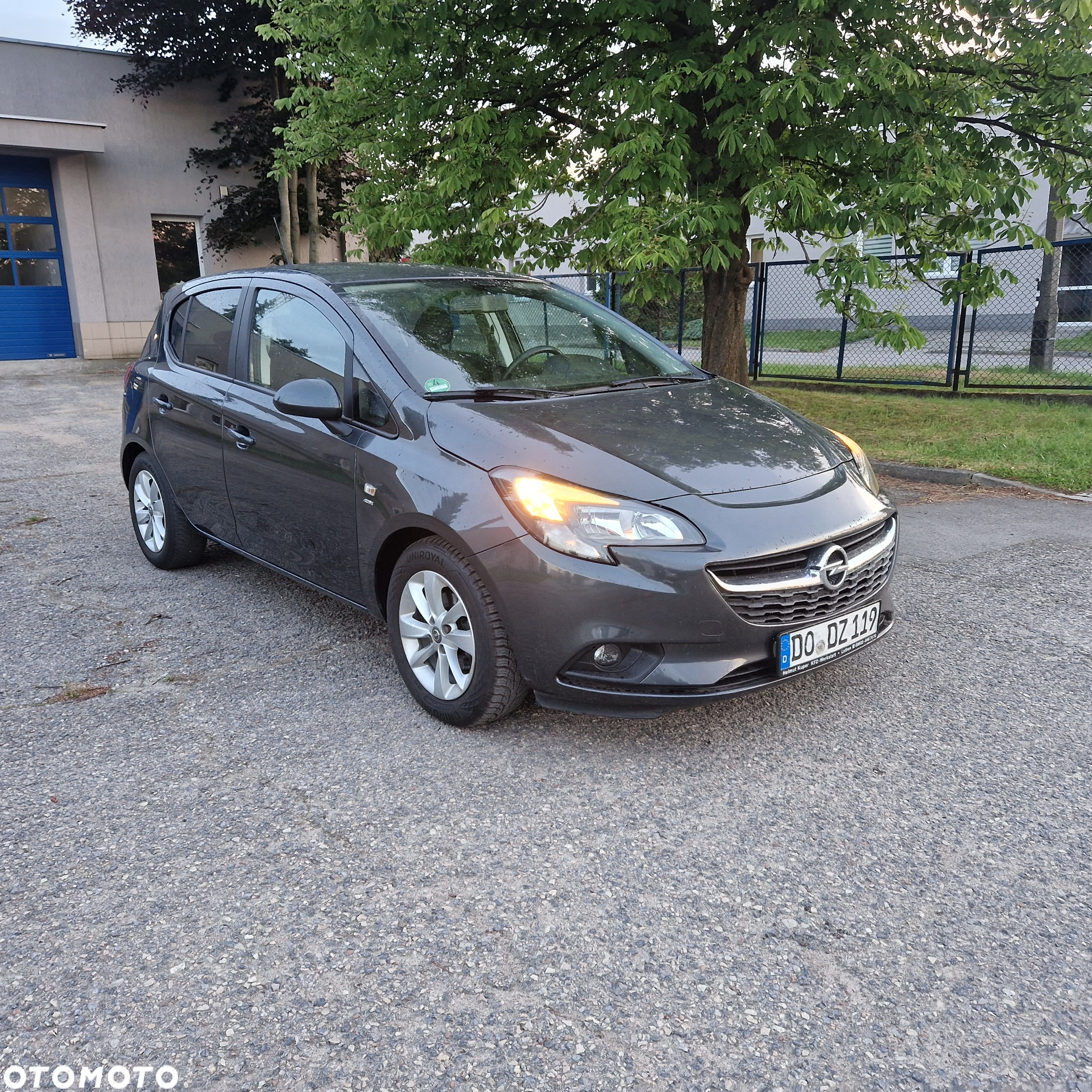 Opel Corsa 1.4 Automatik Active - 1