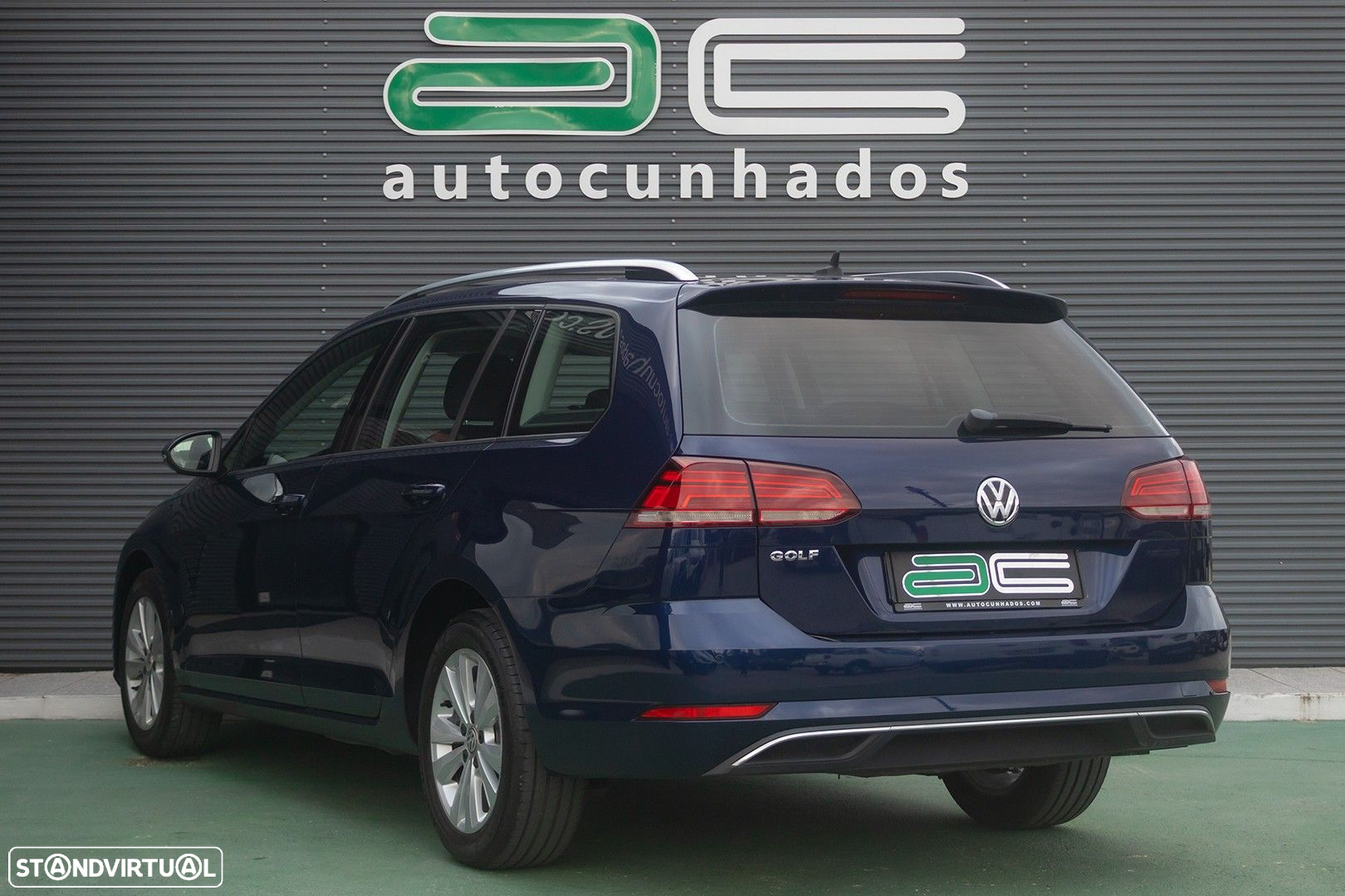 VW Golf Variant 1.6 TDi Confortline - 4