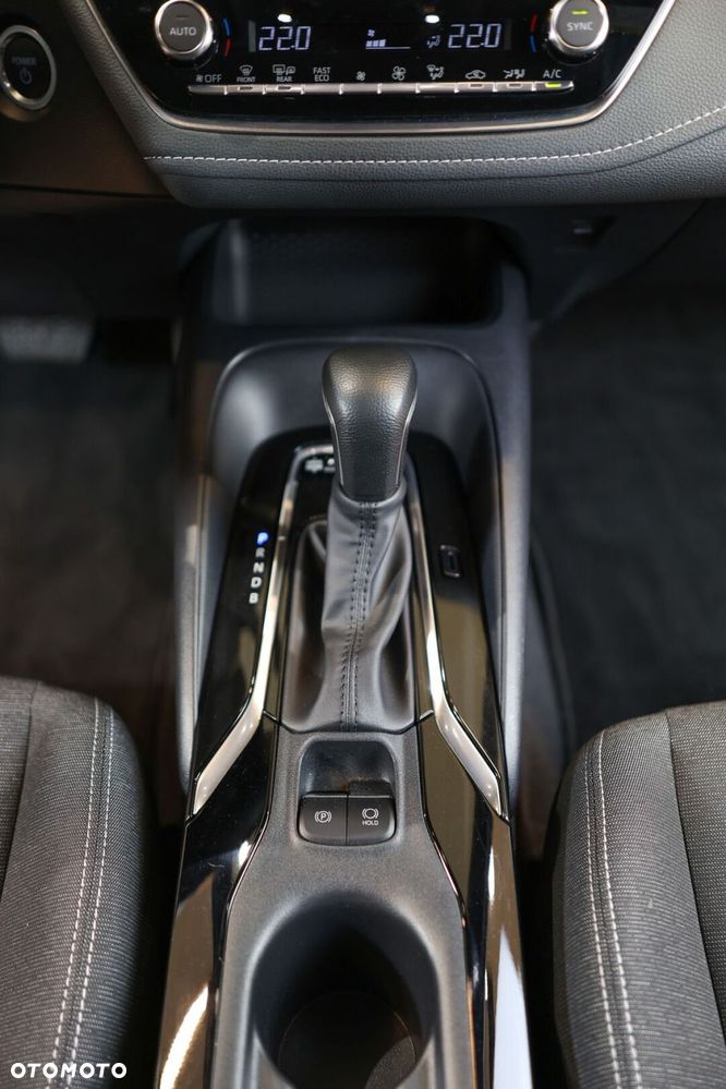 Toyota Corolla 1.8 Hybrid Comfort - 24