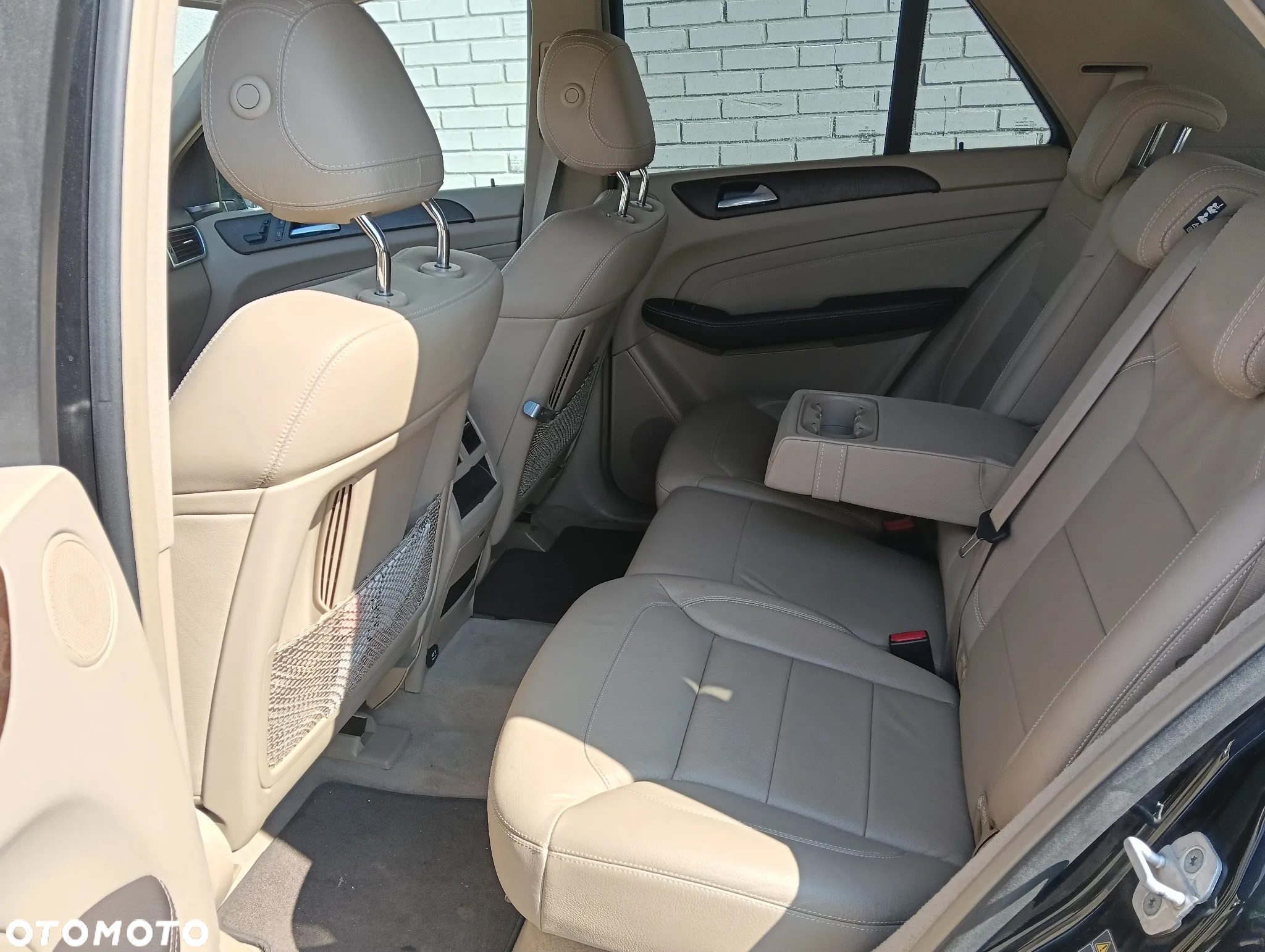 Mercedes-Benz ML 350 BlueTec 4-Matic - 5