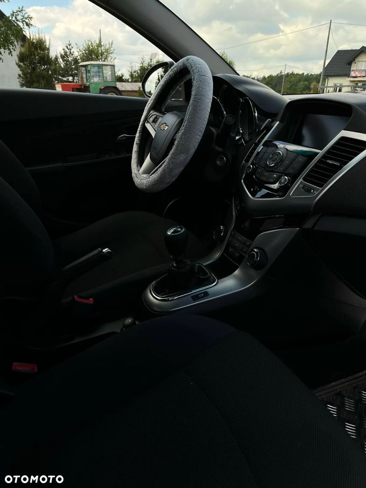 Chevrolet Cruze 1.8 LT - 8