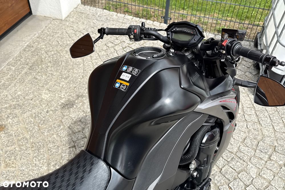 Kawasaki Z - 12