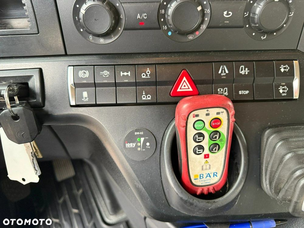 Mercedes-Benz ACTROS2645 Euro6 sypialna solarne chłodzenie trzy osie chłodnia - 13
