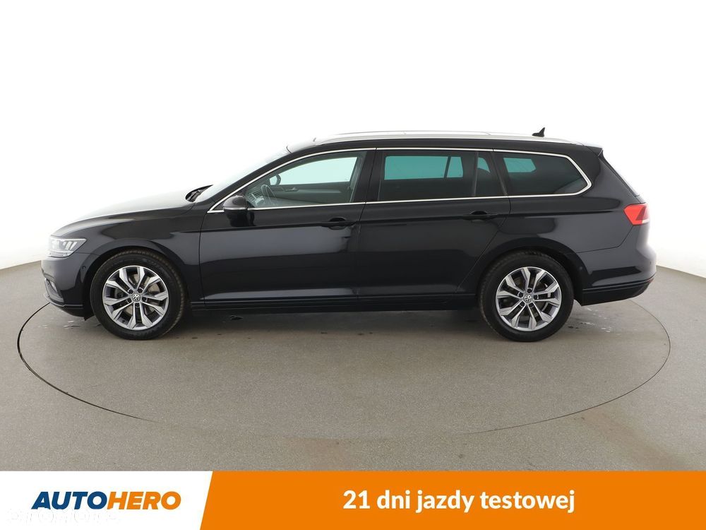 Volkswagen Passat - 2