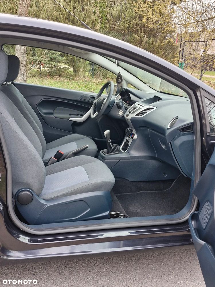 Ford Fiesta 1.25 Titanium EU5 - 12