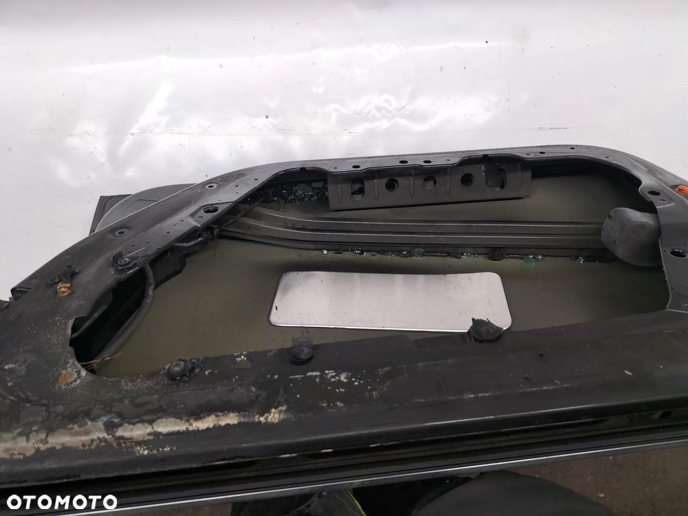 DRZWI PRAWY PRZÓD MERCEDES A KLASA W177 2018- - 10