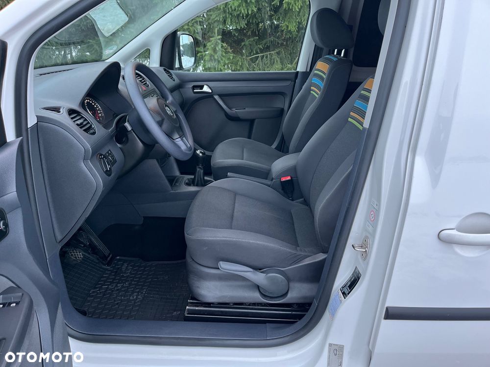 Volkswagen Caddy - 10