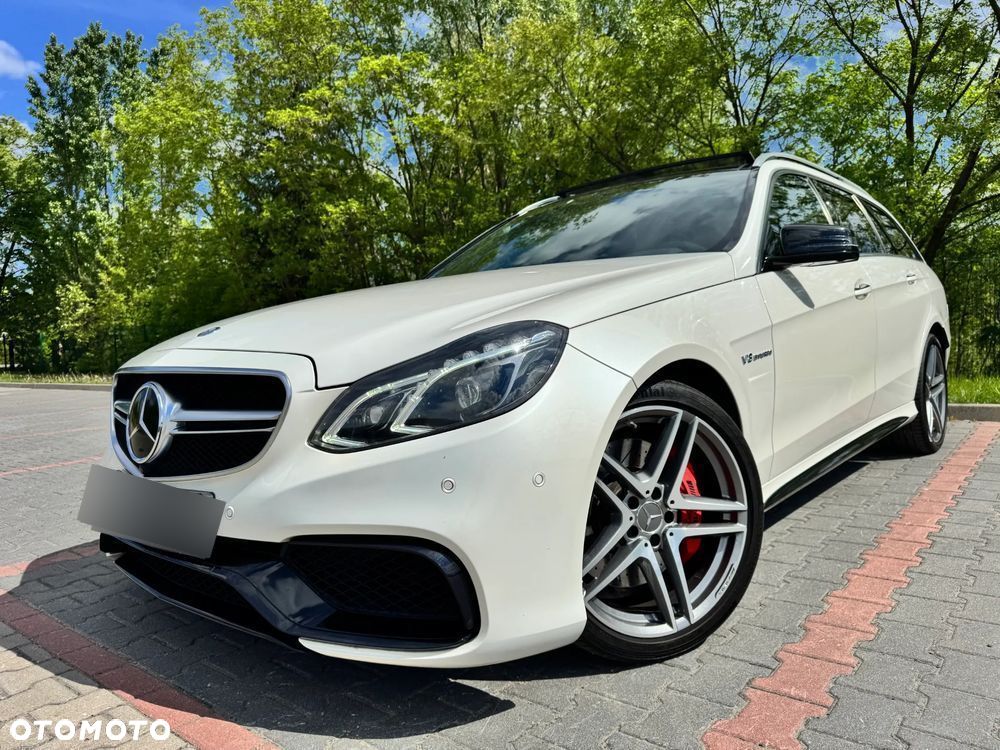 Mercedes-Benz Klasa E 63 AMG S 4-Matic - 24