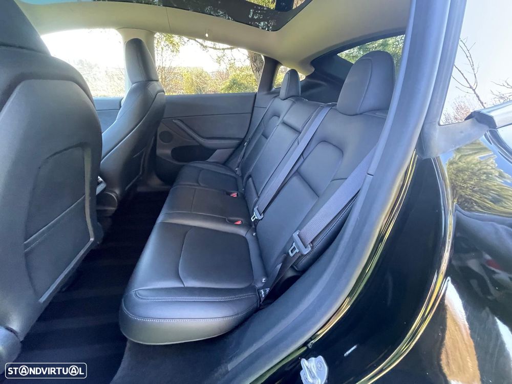 Tesla Model Y RWD - 18