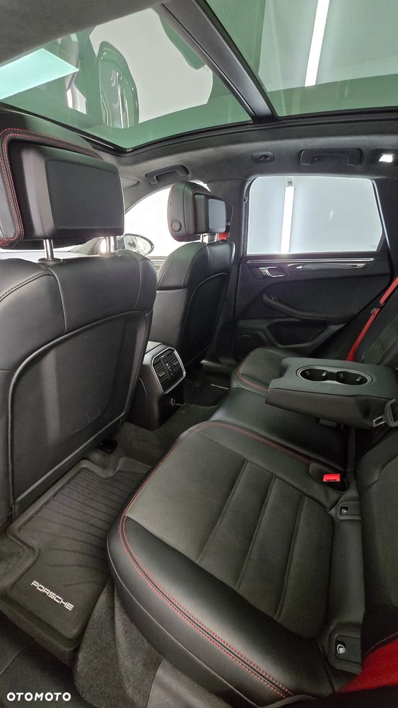 Porsche Macan - 11