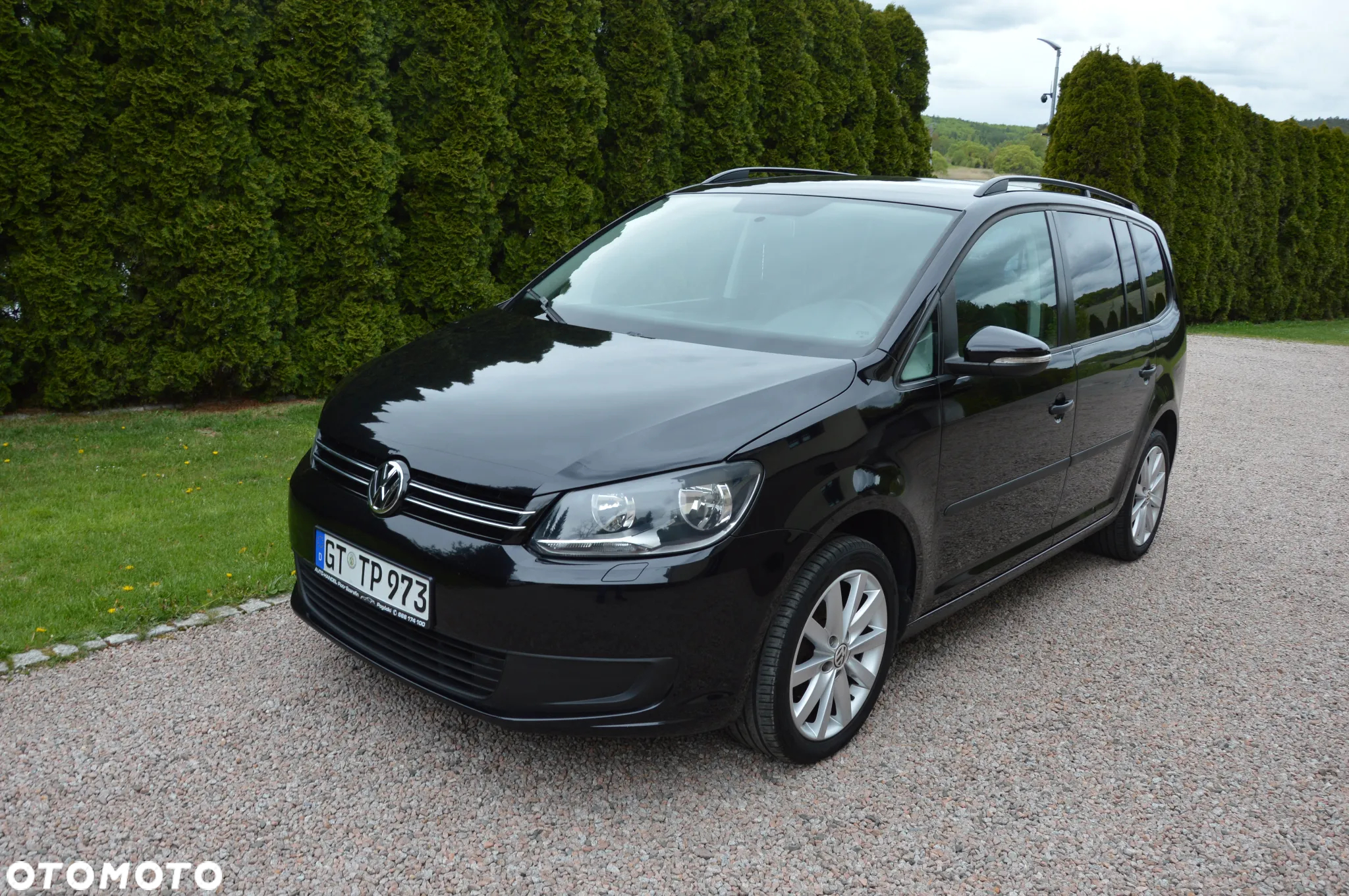 Volkswagen Touran - 12