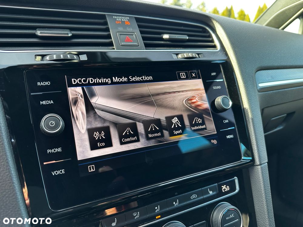 Volkswagen Golf GTD 2.0 TDI SCR DSG - 15