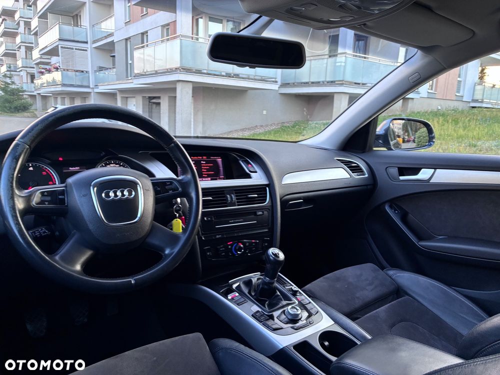 Audi A4 Avant 2.0 TDI DPF Attraction - 12