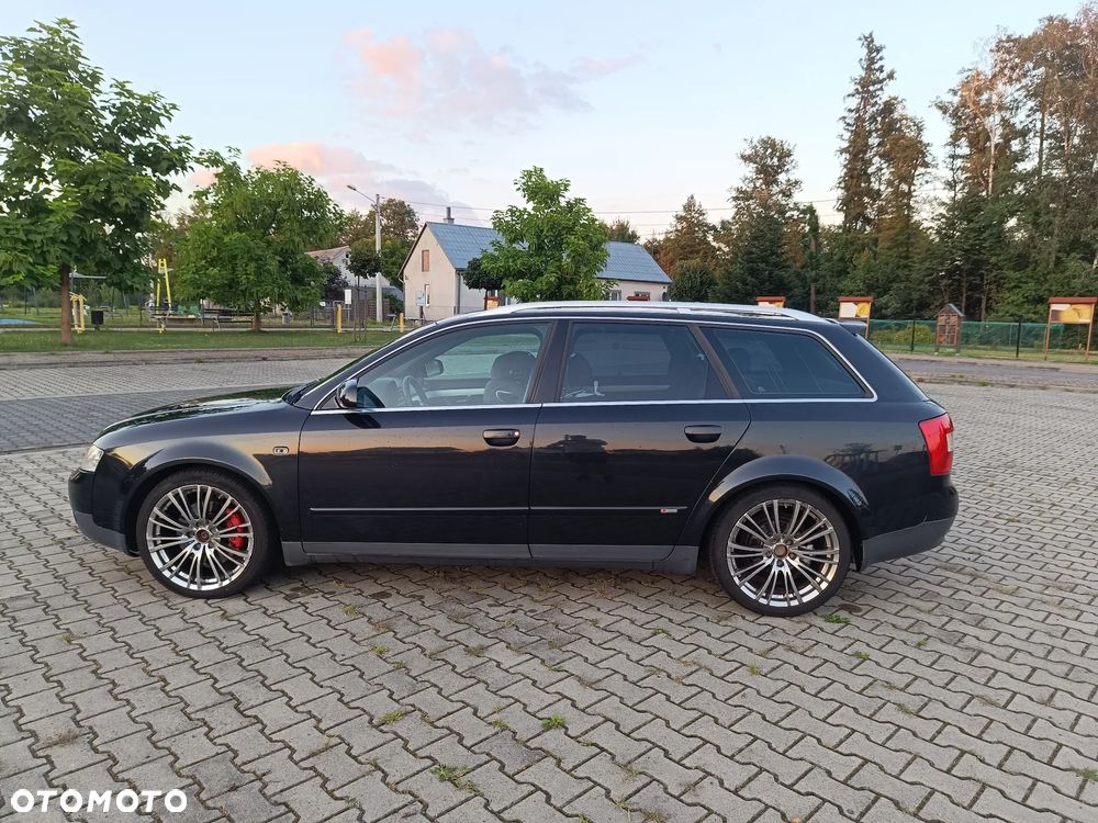 Audi A4 Avant - 1