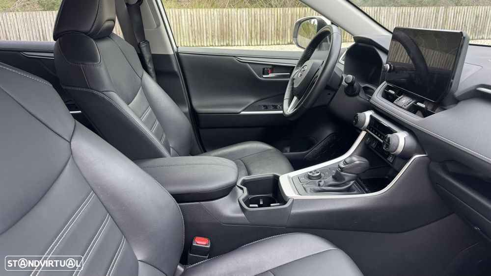 Toyota RAV4 2.5 HDF Lounge AWD-i - 3