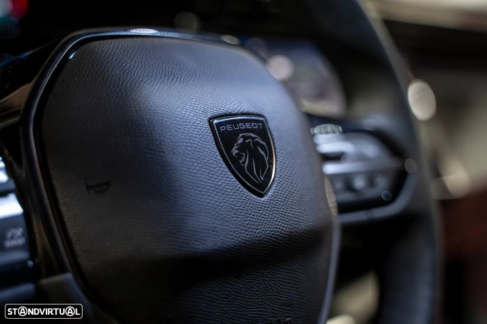 Peugeot 308 1.6 Hybrid Allure Pack e-EAT8 - 26
