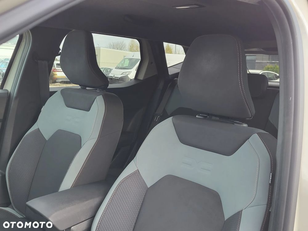 Dacia Duster 1.2 TCe mHEV Extreme 4x4 - 12