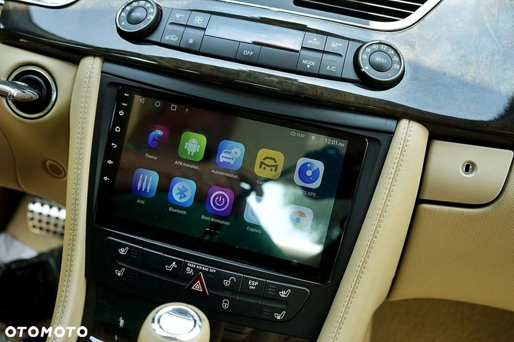 Mercedes-Benz CLS 350 CGI 7G-TRONIC - 24