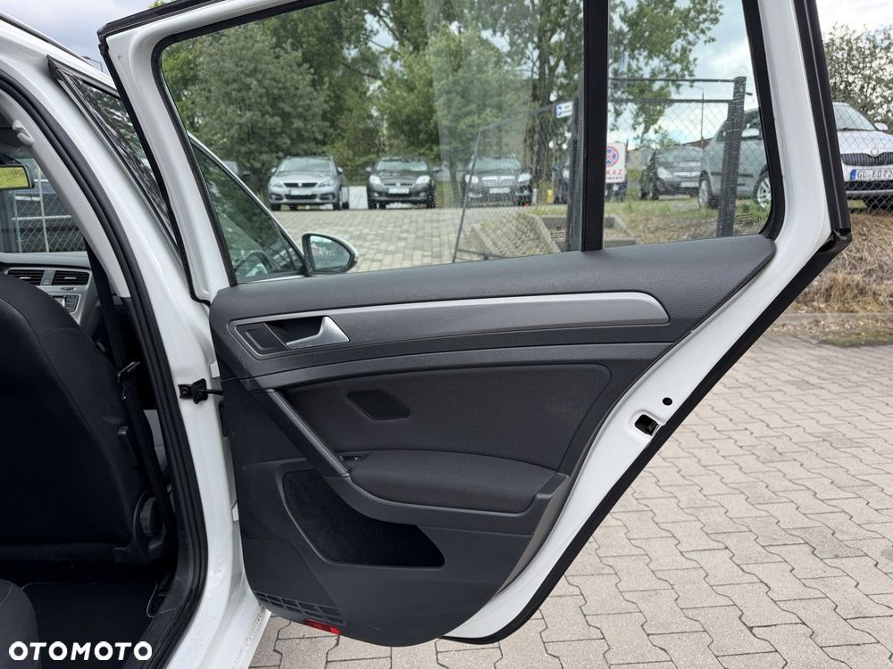 Volkswagen Golf Variant 1.6 TDI BMT Comfortline - 24