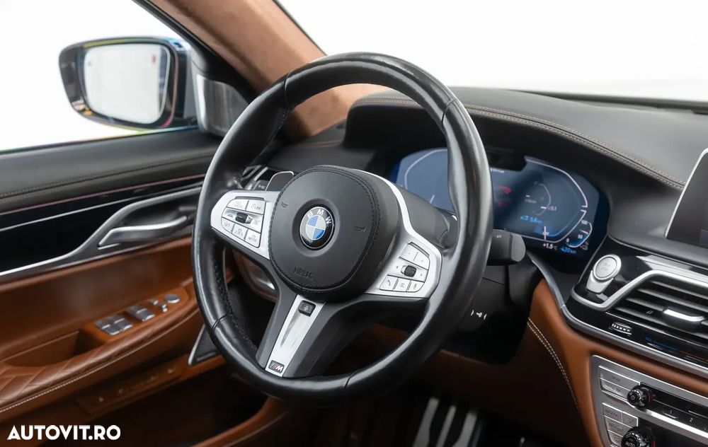 BMW Seria 7 745Le xDrive AT PHEV - 25