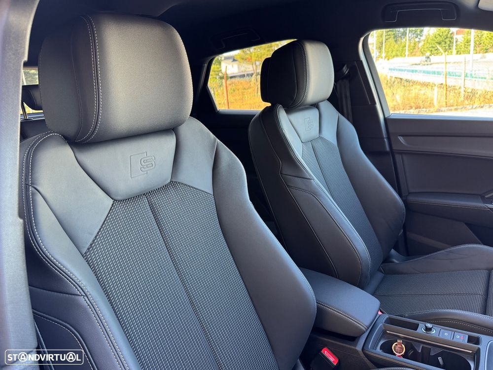 Audi Q3 45 TFSIe S tronic S line - 39