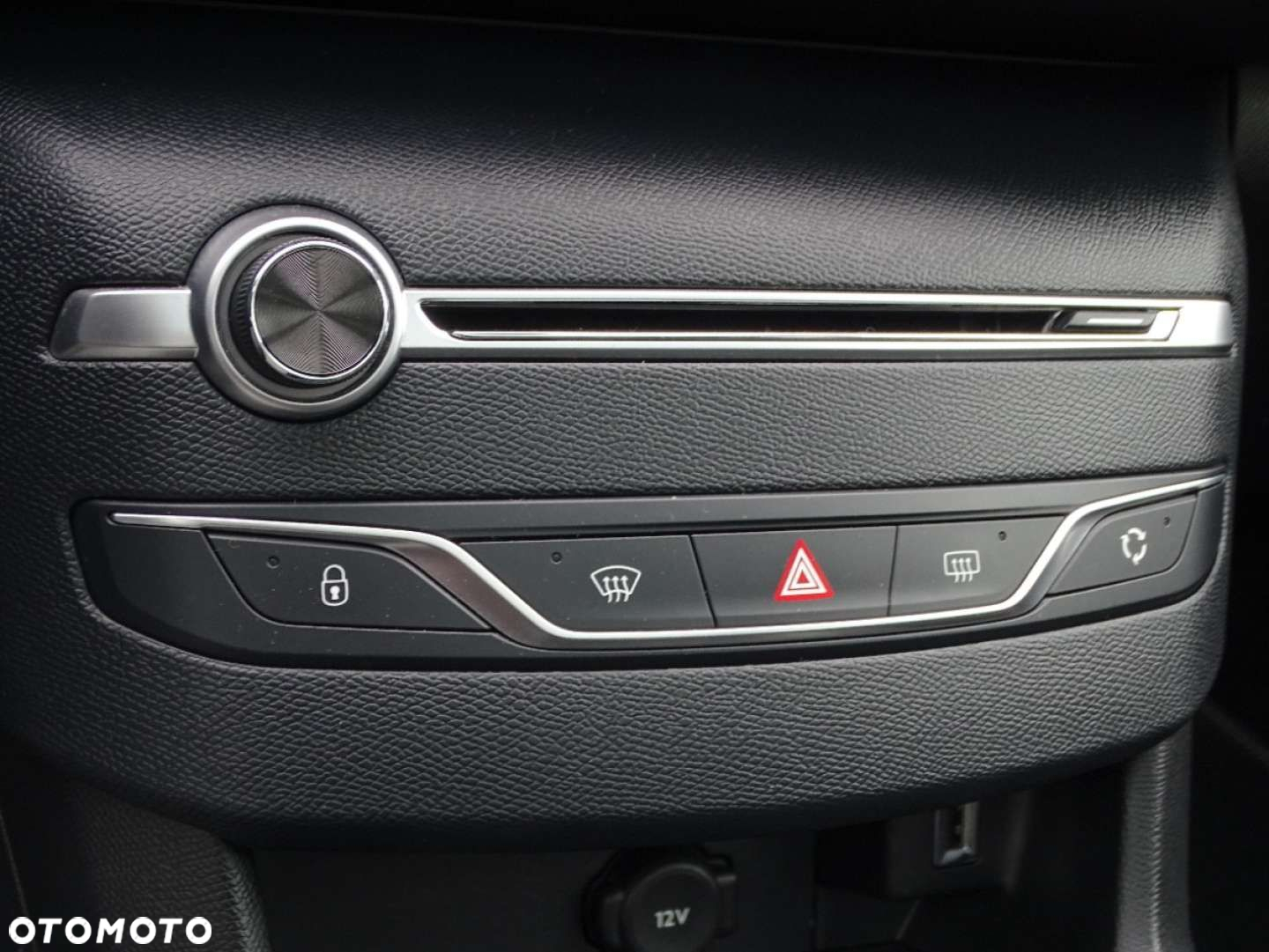 Peugeot 308 - 24