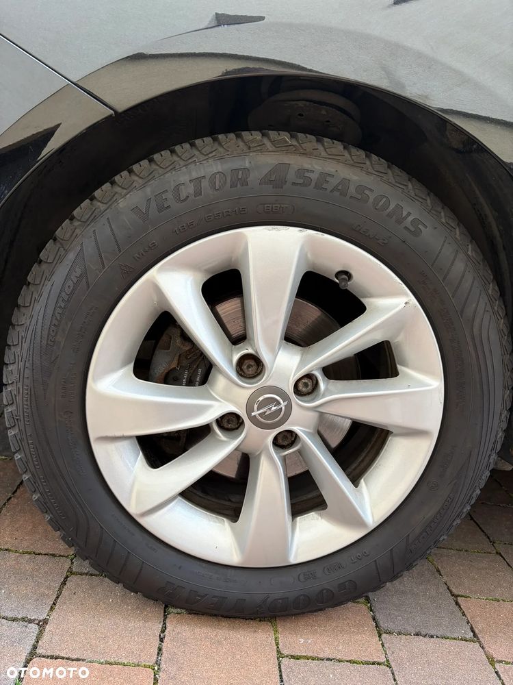 Opel Corsa 1.4 Color Edition - 12