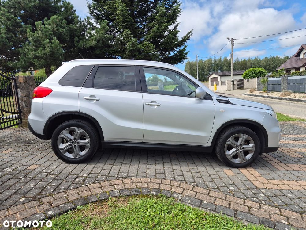 Suzuki Vitara 1.6 (4x4) Allgrip Automatik Comfort - 4