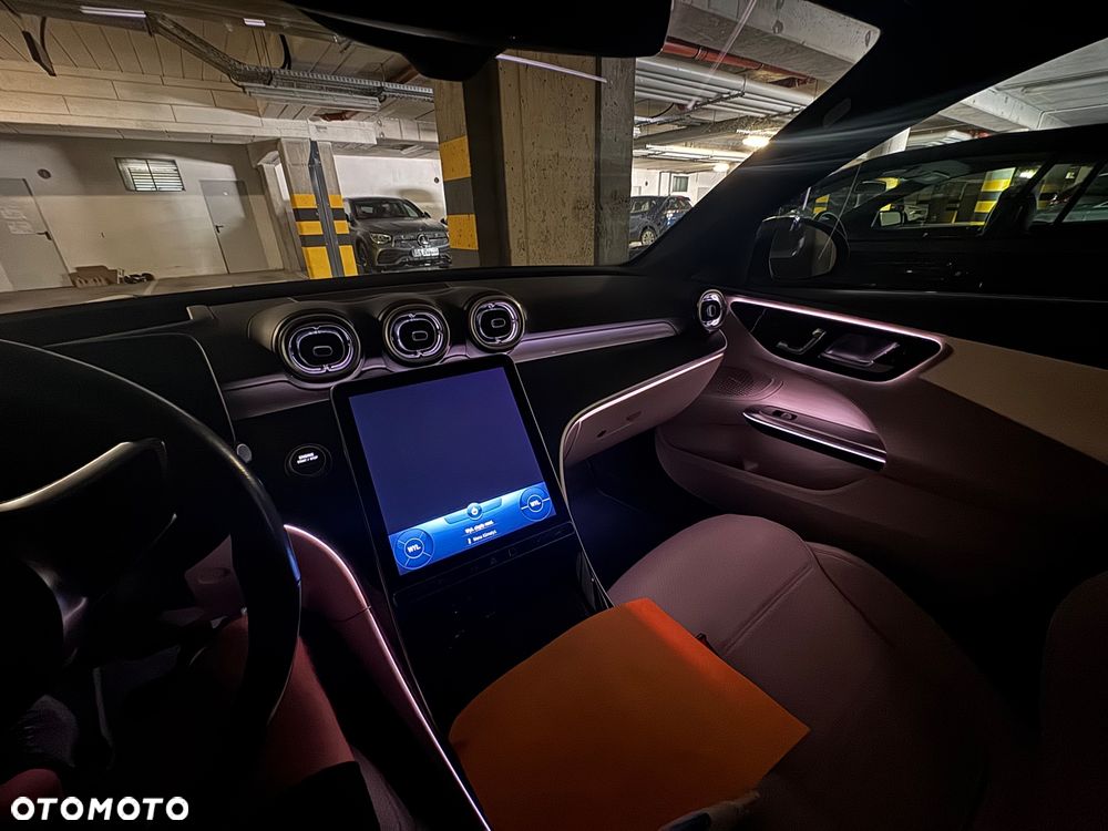Mercedes-Benz Klasa C 300 4Matic 9G-TRONIC Avantgarde - 31