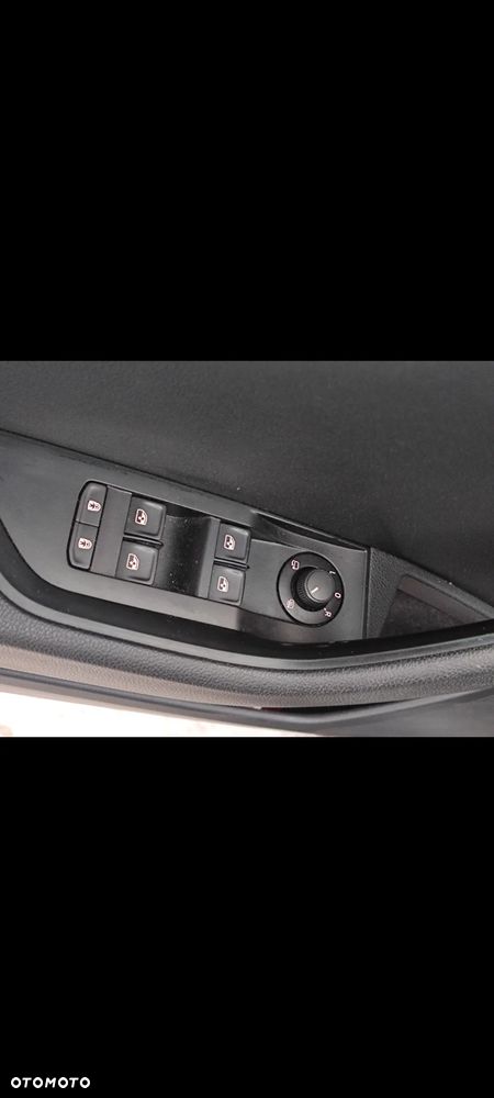 Skoda Superb 2.0 TDI Ambition - 8