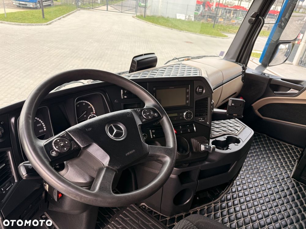 Mercedes-Benz ACTROS MP4 450/ sprowadzony/bez retardera/Euro6/Lodowka/2 zbiornika//Standart/2Lozka - 32