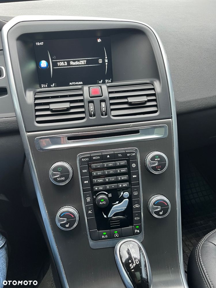 Volvo XC 60 T5 Geartronic Momentum - 14