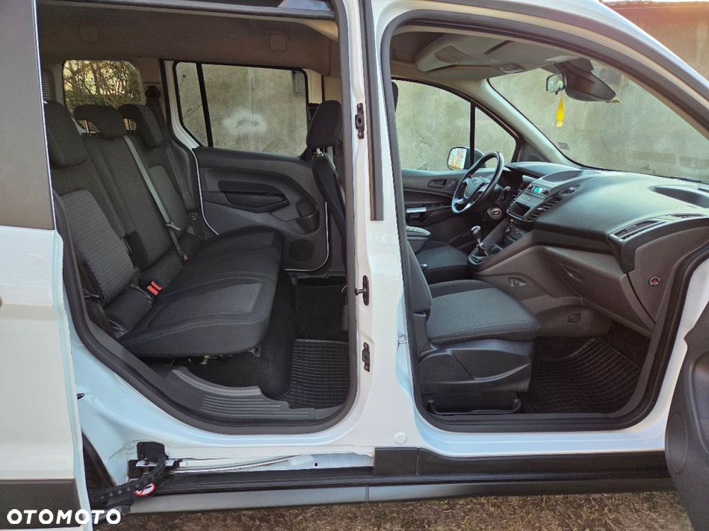 Ford Transit Connect - 23