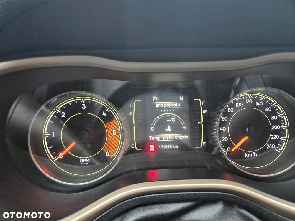 Jeep Cherokee 2.0 MJD 4x2 Longitude EU6 - 14