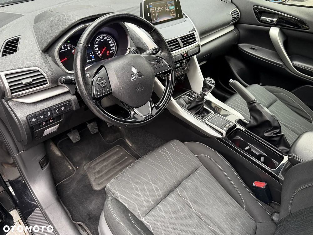 Mitsubishi Eclipse Cross 1.5 T Invite Plus - 24