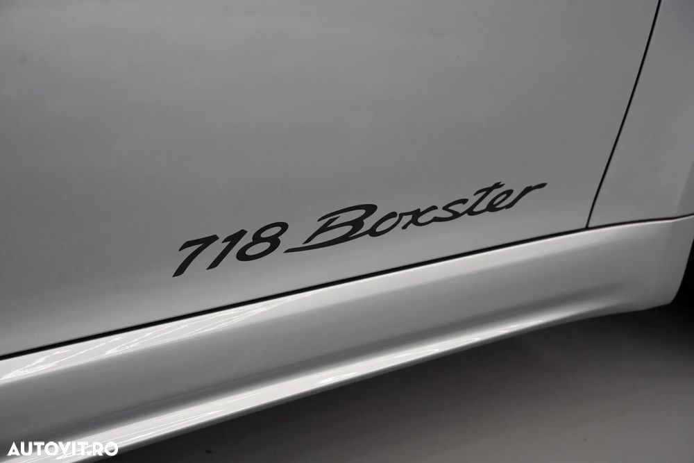 Porsche Boxster 718 PDK - 6