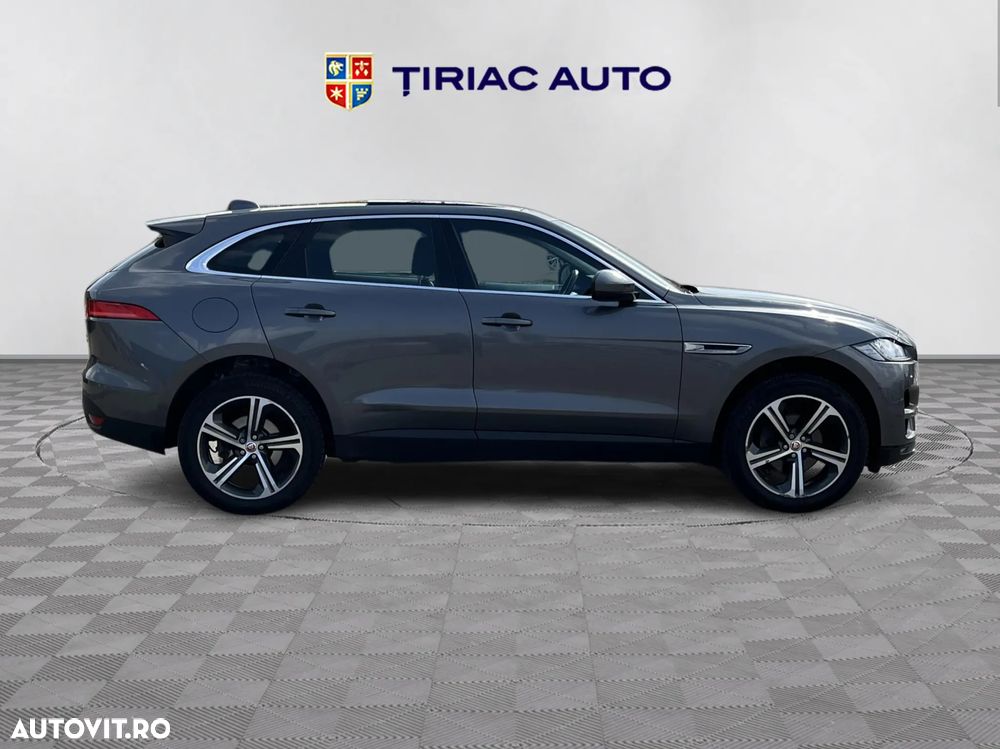 Jaguar F-Pace - 6