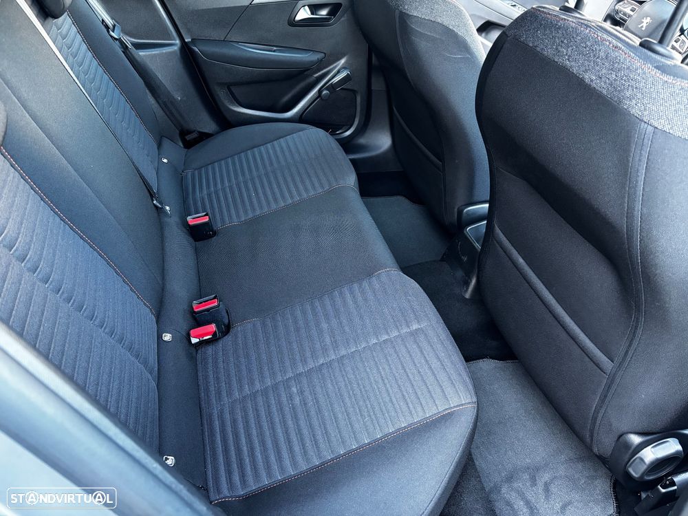 Peugeot 208 PureTech 75 Active - 11