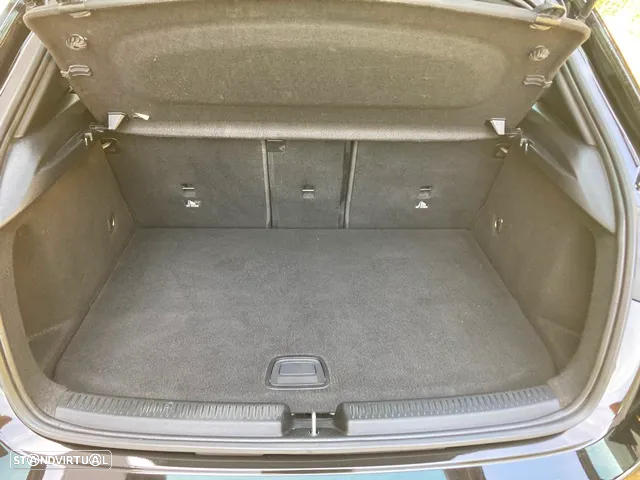 Mercedes-Benz A 250 e Progressive - 32