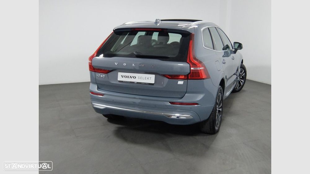 Volvo XC 60 2.0 T6 PHEV Core AWD - 8