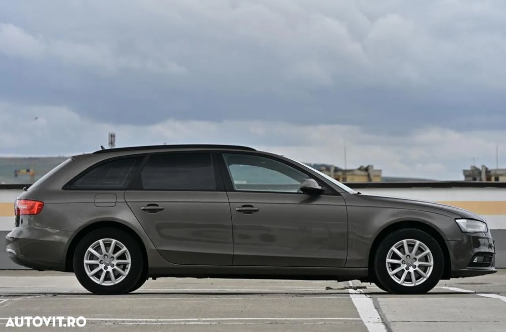 Audi A4 Avant 2.0 30 TDI S tronic MHEV Advanced - 7
