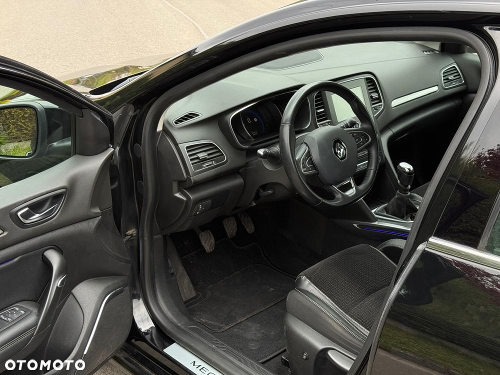 Renault Megane ENERGY TCe 100 LIMITED - 11