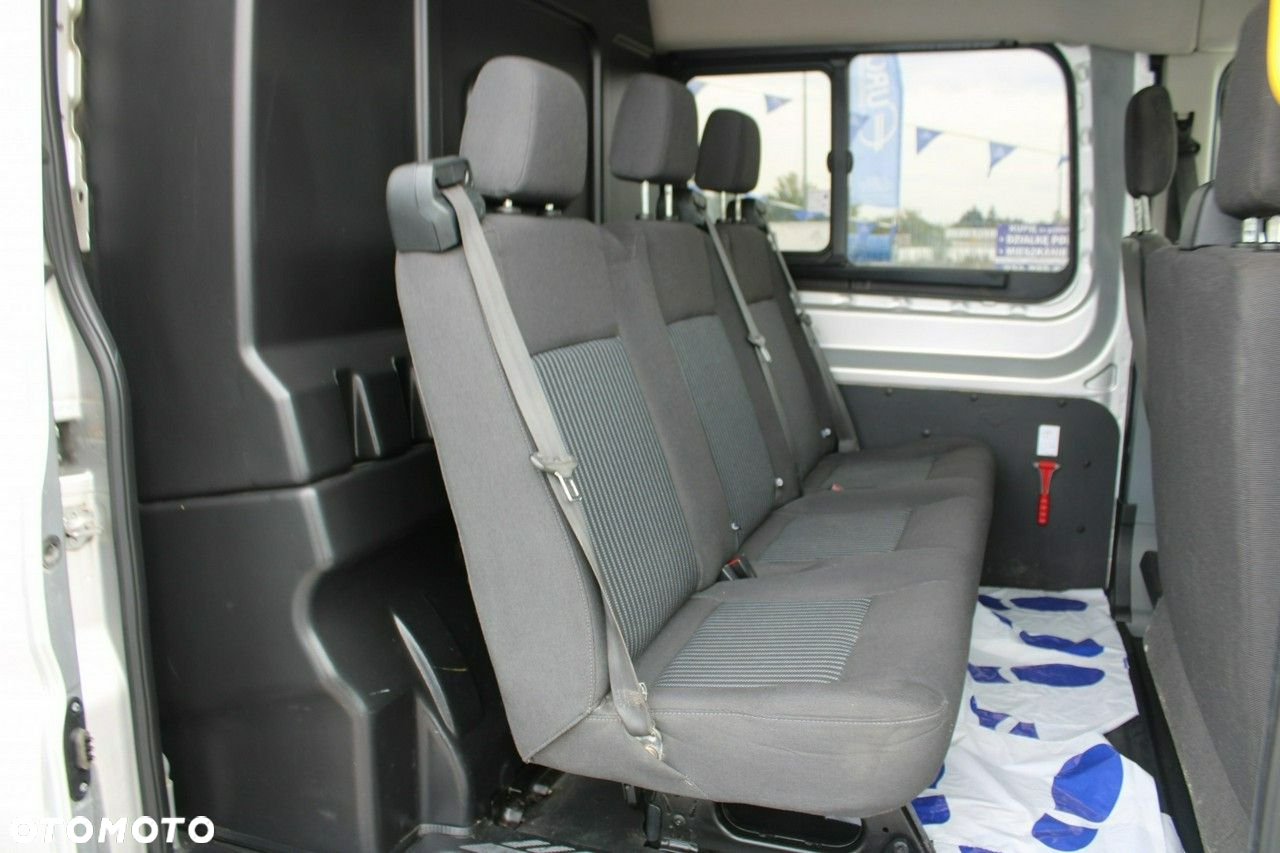 Ford Transit - 13