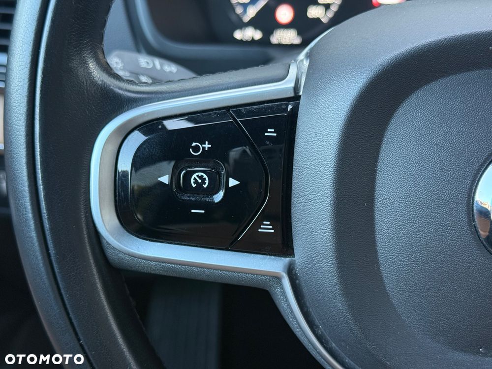 Volvo XC 90 D5 AWD Inscription 7os - 19